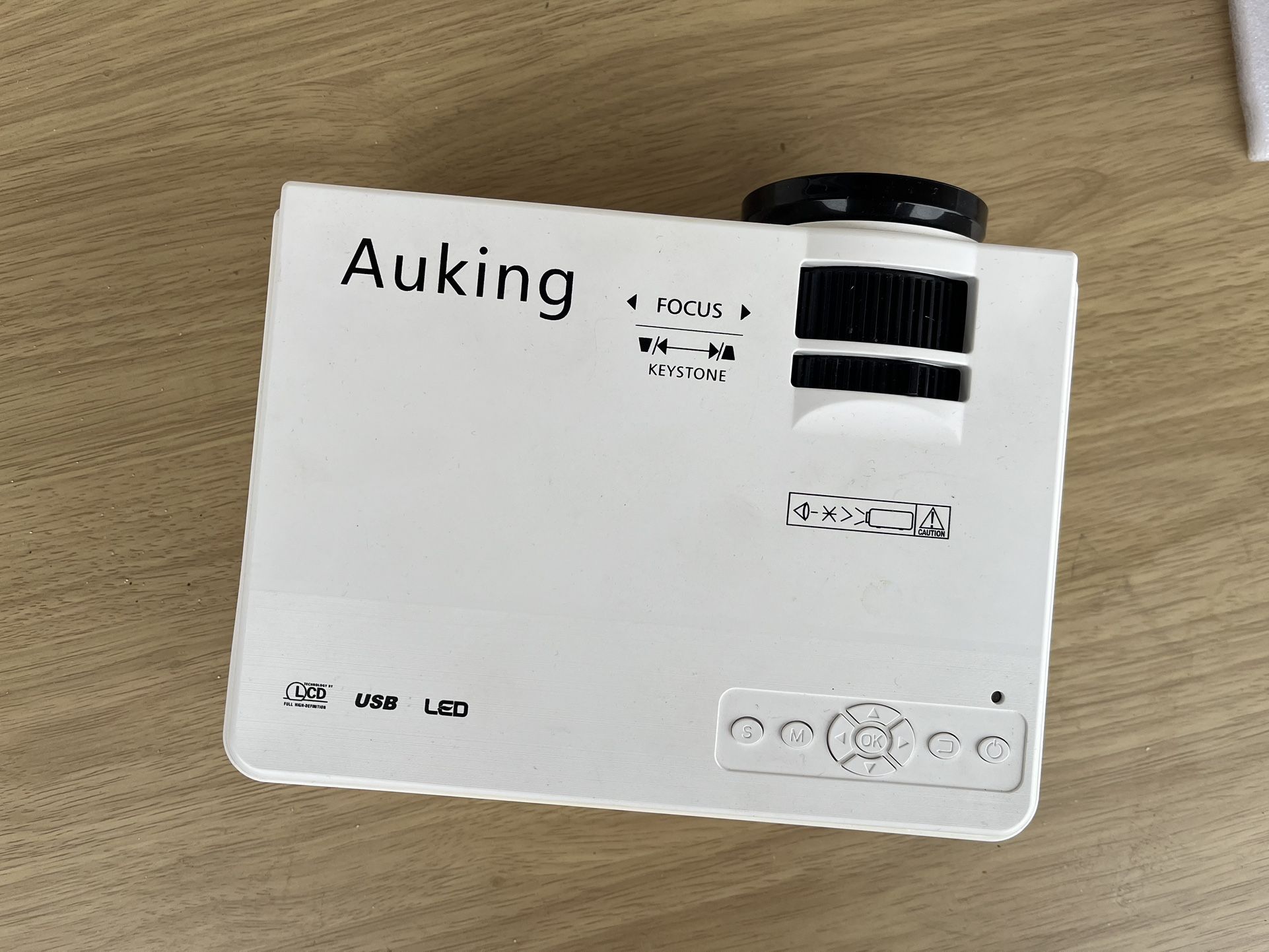 AuKing Mini Projector