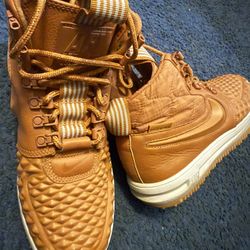 Nike Leather Design Shoes 