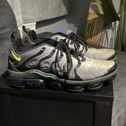 Nike Air Max Size 12