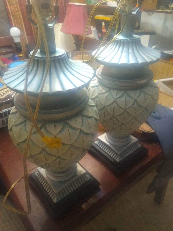 Antique Vintage Lamps In Very Good Shape Works Great