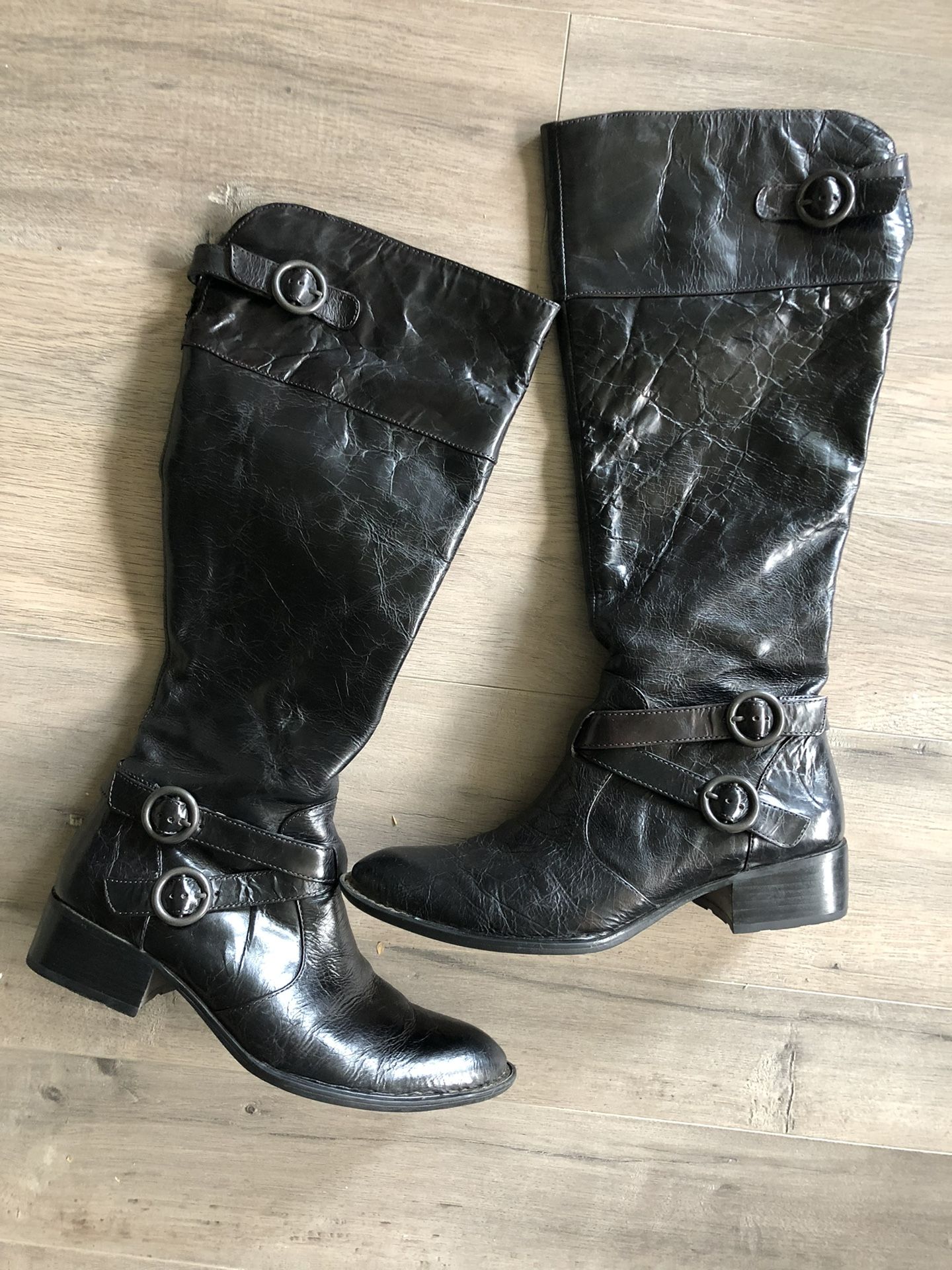 ARIAT BOOTS, FROM BOOT BARN for Sale in Temecula, CA - OfferUp