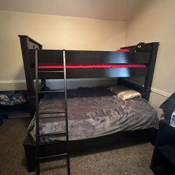Bunk Beds Full/twin