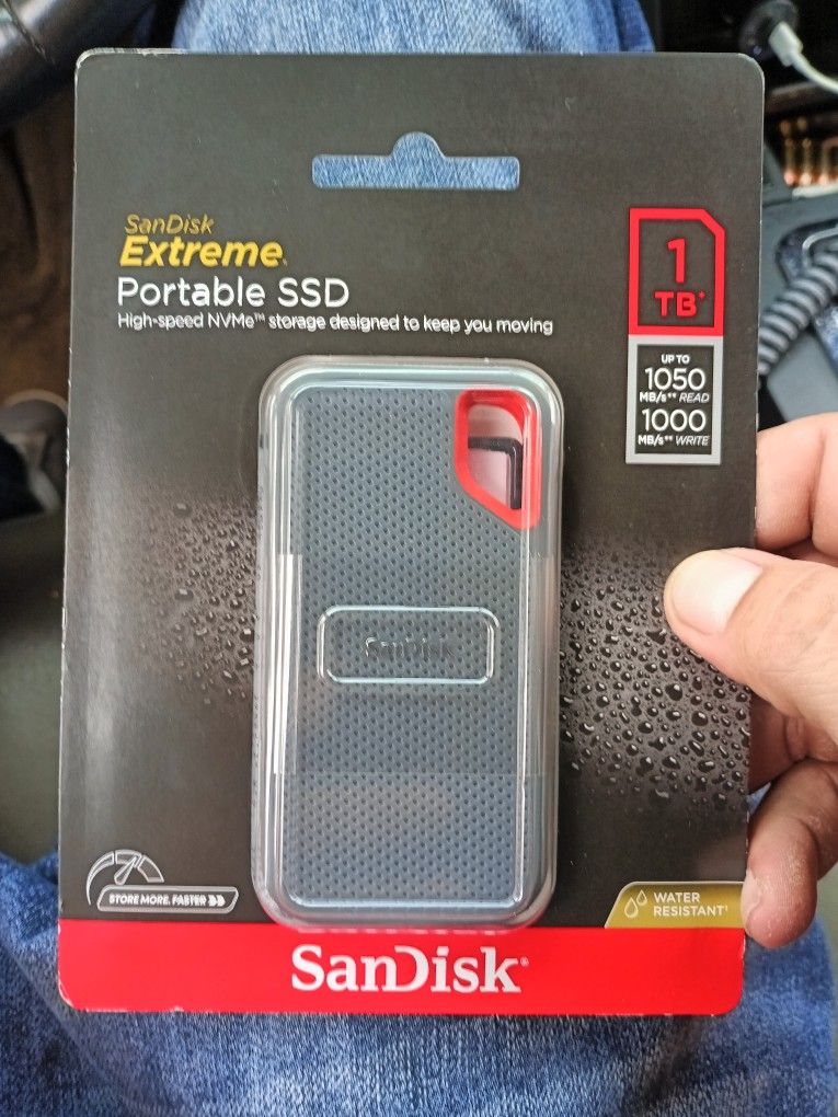 1TB SCANDISK EXTREME PORTABLE SSD