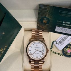 Rolex Day Date 40mm EveRose Gold  White Dial