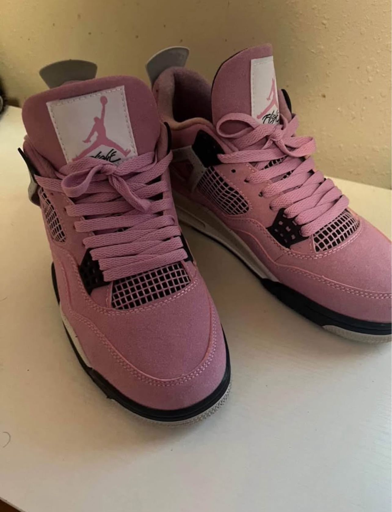JORDAN 4 RETRO
