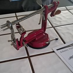 Johnny Apple Peeler (Victorio)