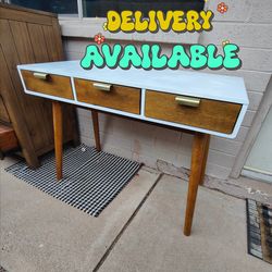 Mid-Century desk modern w/3 drawers