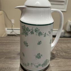 Corelle Callaway White Thermal Carafe Pitcher - Brand New! 🫖