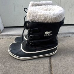 SOREL SNOW BOOTS 