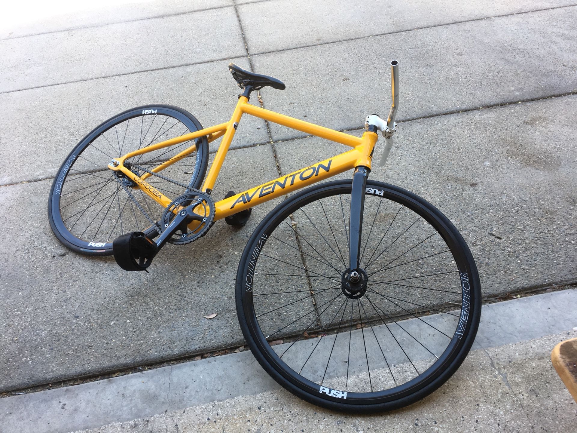 Aventon C rdoba for Sale in Signal Hill CA OfferUp