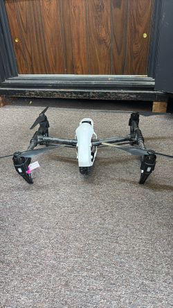 DJI Inspire 1 Drone With Remote Camera, Gimbal  2 Batteries Chargers & Accessories In Case