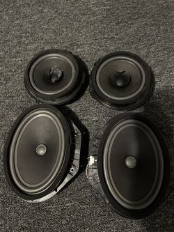 18-20 Ford F150 Speakers