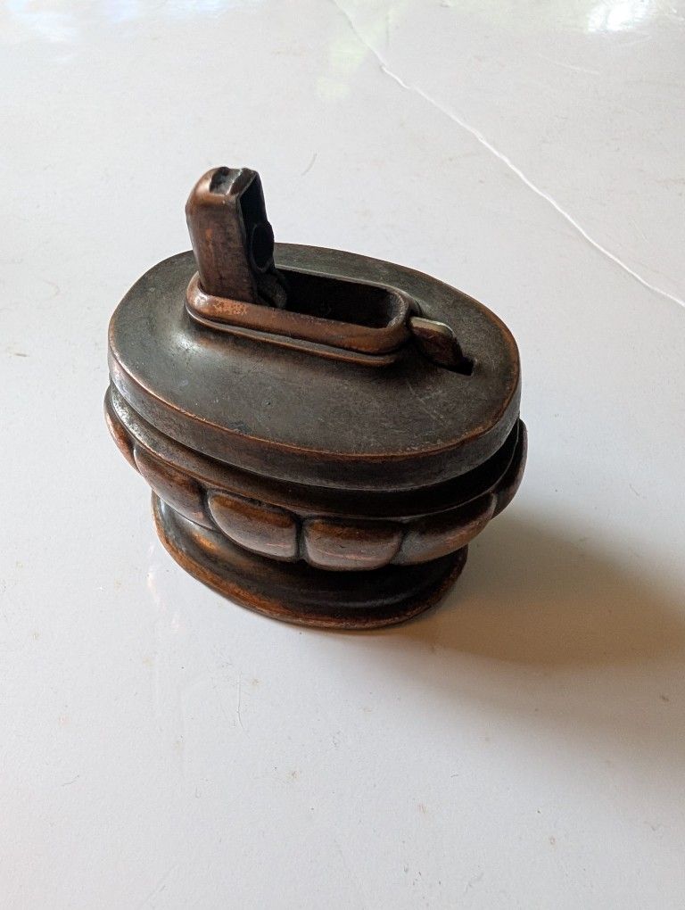 Vintage Negbaur Lighter