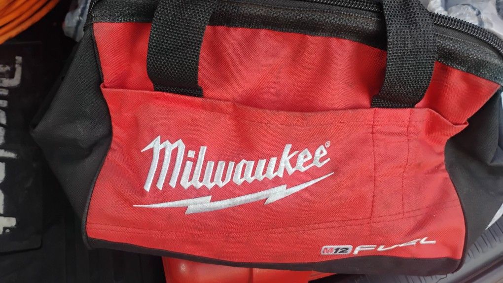 Milwaukee Bag