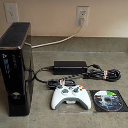 Xbox 360 S Console #1439 Black 250GB W/Wireless Controller Cables, 16 games On Hard Drive, Working