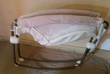 Fisher Price easy fold baby rocker for Sale in Fontana CA OfferUp