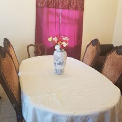 Table, 4 Chair's All Solid Wood Brown 