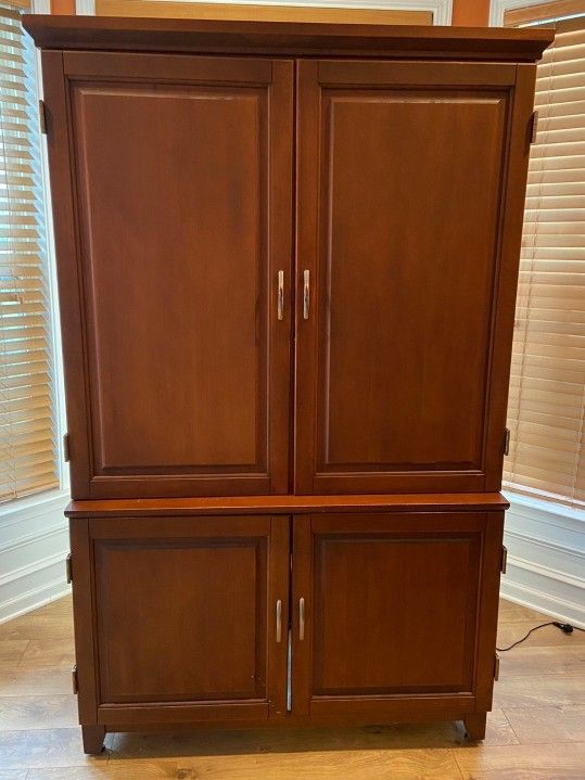 Moving Out!!! Awesome Office Desk / All in one organizer. SOLID WOOD