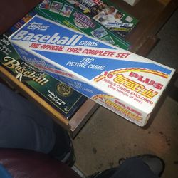 1992 Topps Complete Set Of Baseball Cards In Perfect Condition Only 50$