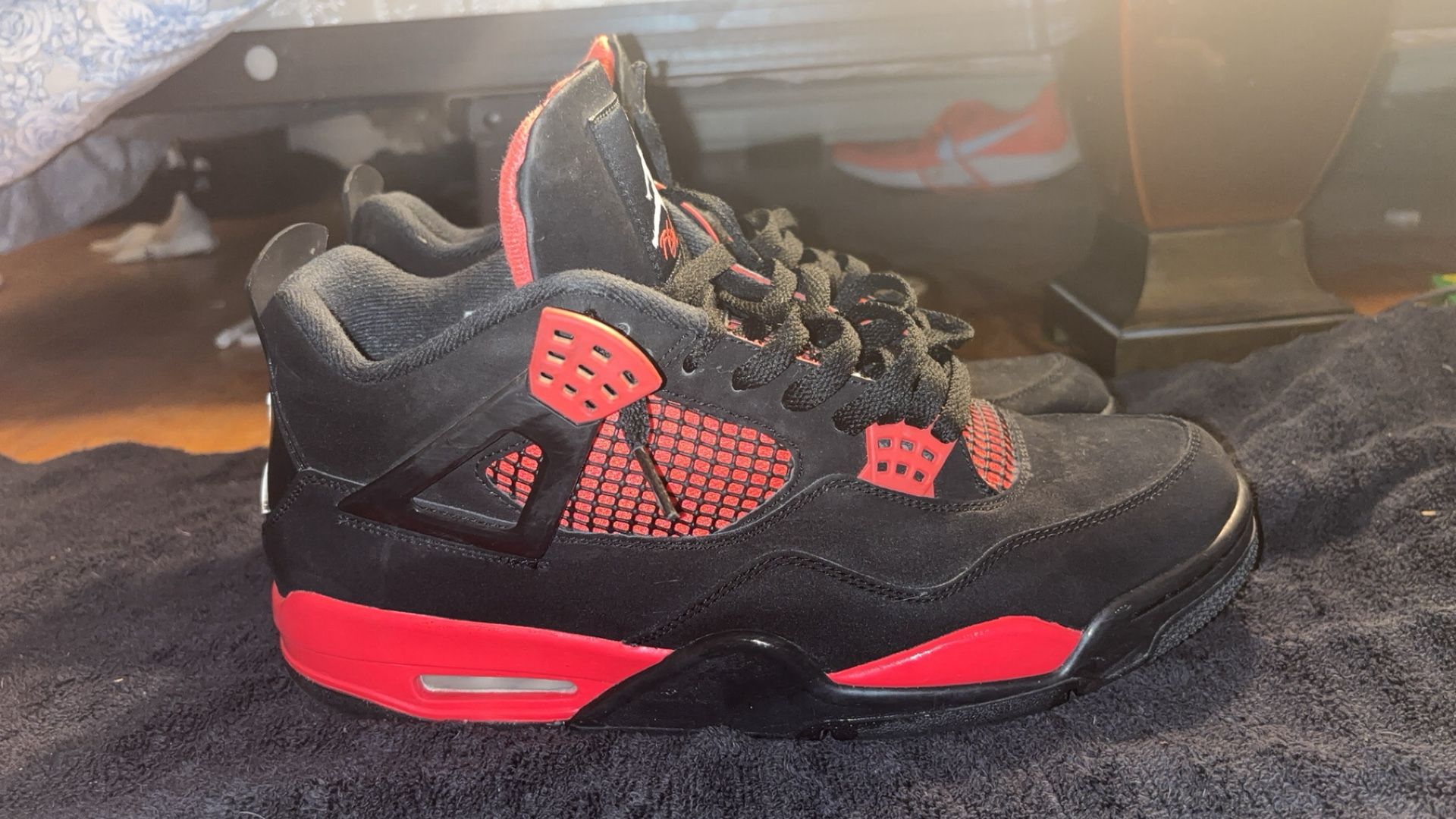 Jordan Retro 4 Red Thunder