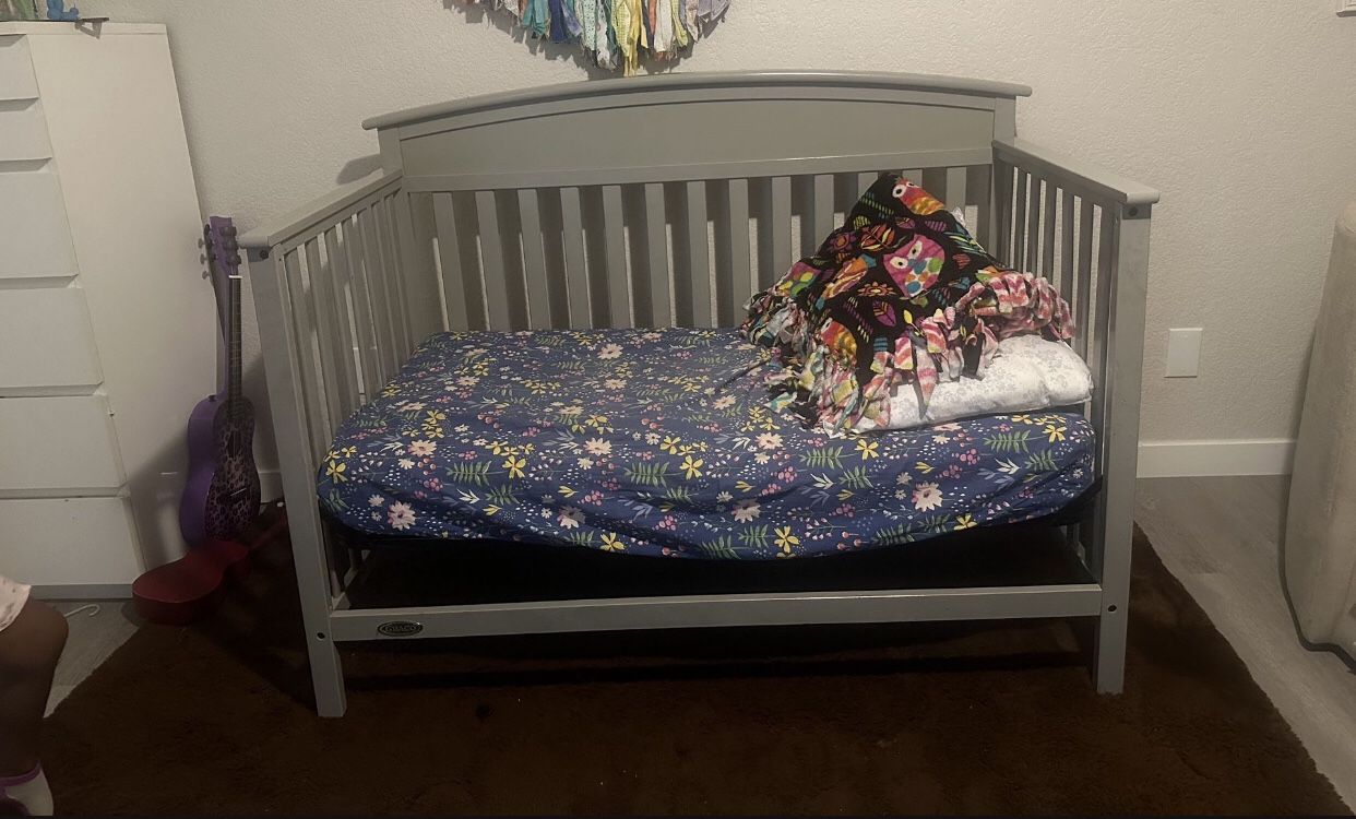 Graco Baby Crib 