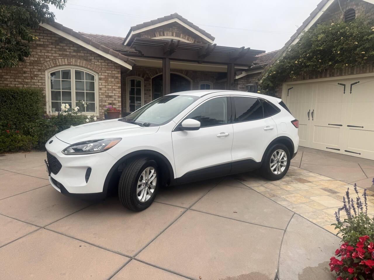 2020 Ford Escape