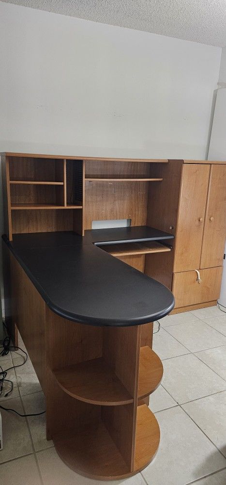 Office Desk 67" x 76"