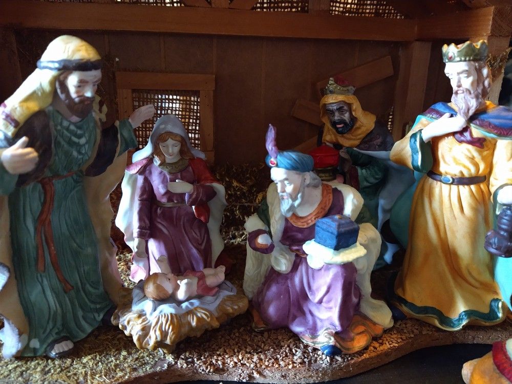 Vintage 12 Piece Nativity
