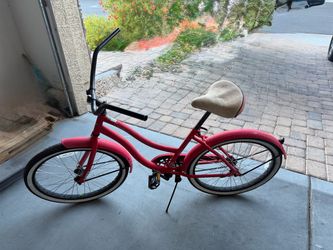 Huffy Cranbrook 24” Women’s Cruiser Bike