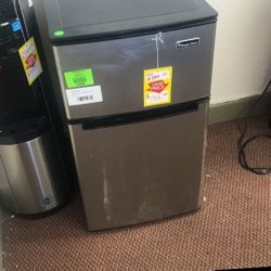 Magic Chef Mini Fridge