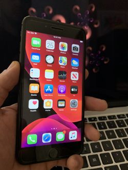 iPhone 8 Plus w/case and tempered glass