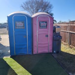 Porta Potties 