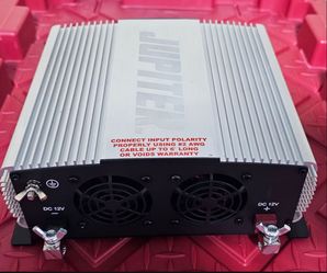 2000 CONTINUES WATTS INVERTER
