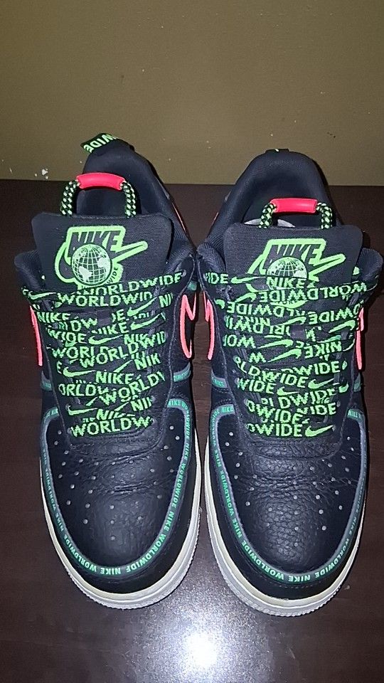 Rare Collectable Nike Air Force 1 '07 Premium 'Worldwide Pack