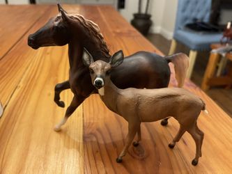 Breyer Horse And Deer Dakota And Flicka 