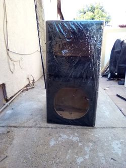 JBL Ported Box For 12 In Subs Very Clean Almost New