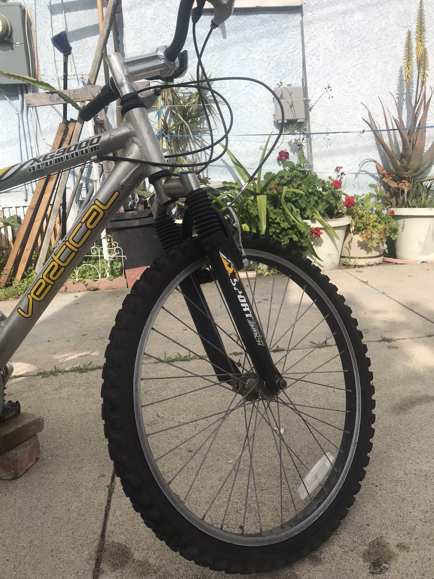 Vertical XG9000 Aluminum Mountain Bike for Sale in Gardena CA OfferUp