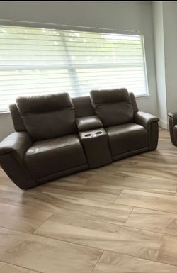 Love seat leather recliner brown