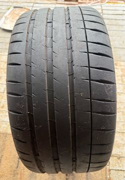 USED TIRE 245/35/19 $70