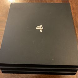 PS4 PRO 1 TB SSD with Controller And Games