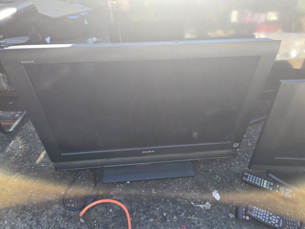 32" Sony Flat Screen TV