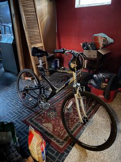 Giant Cypress LX Hybrid Bike