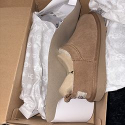 Brand New Kids Uggs Size 1