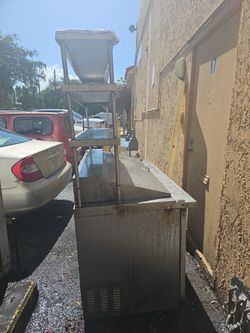 Heavy Duty Sandwich Cooler