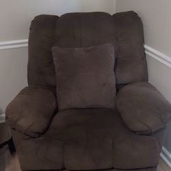 2 reclining chairs