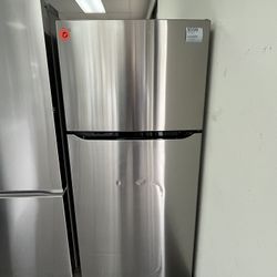 LG 30”W Top Freezer Fridge, 20 Cu Ft, Energy Star, Reversible Door