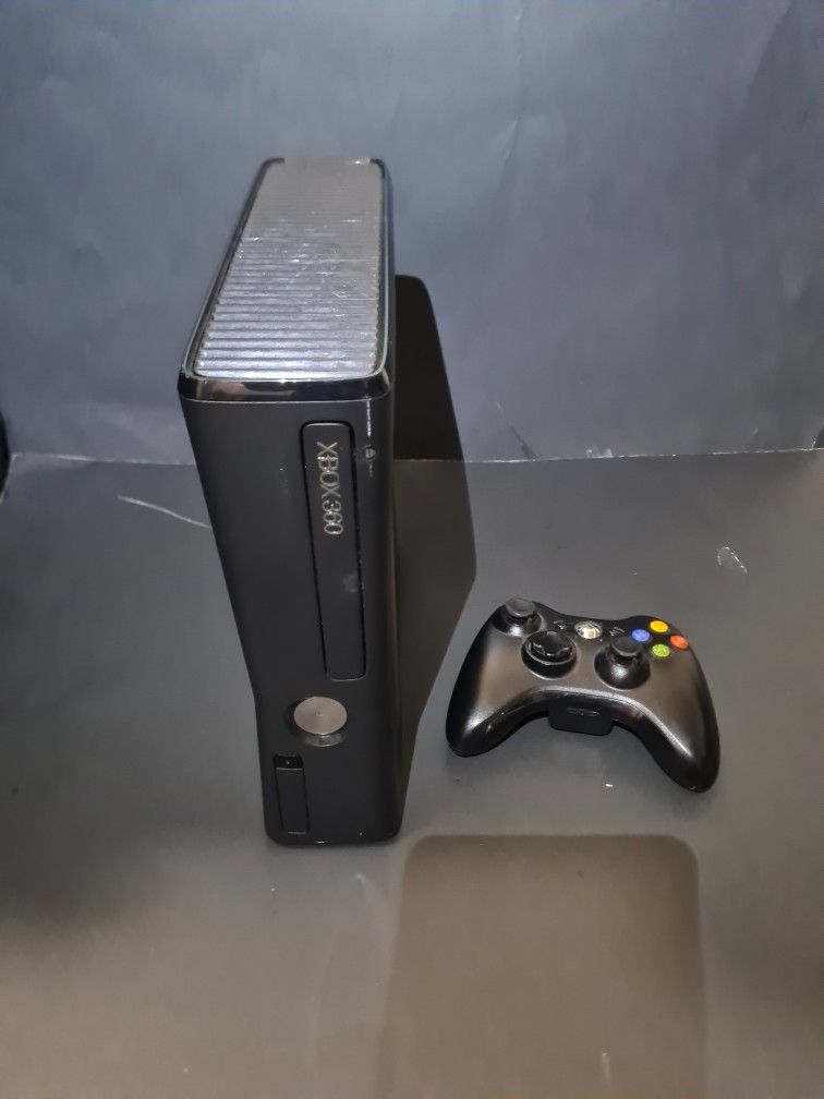 Microsoft Xbox 360 Slim