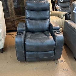 Power Recliner!!