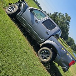 2017 Nissan Frontier Parts Or Whole Truck $2000