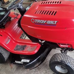 Tractor Troy Bilt 42"